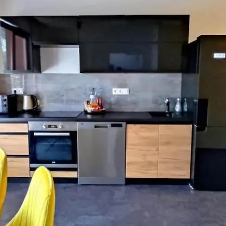 Ivka Apartment *